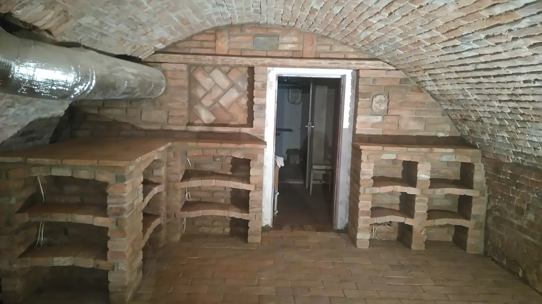 Staré cihly a kameny